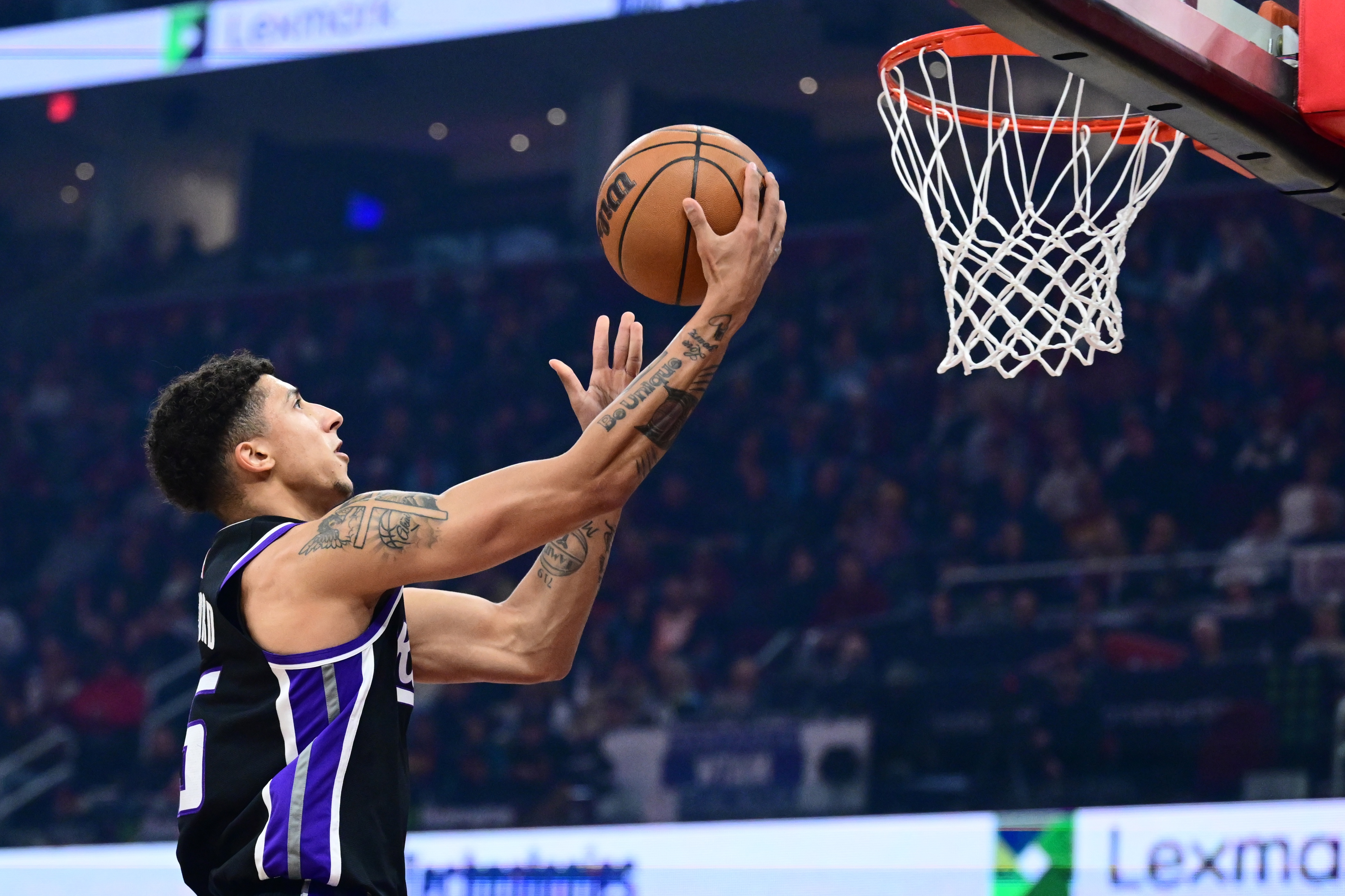 世界杯官方直播app官网下载最新版-【菜鸟】克利福德15分 篮网两人得分上双 科比·桑德斯9分4板2助