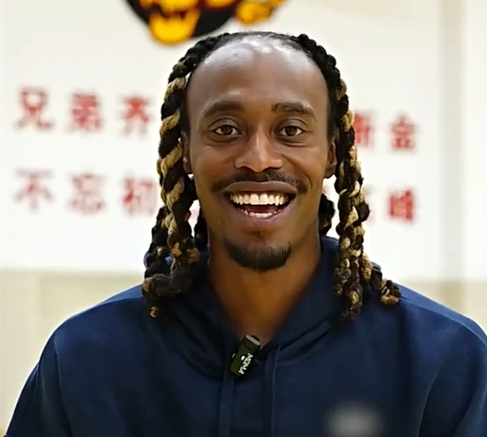 世界杯手机观看软件下载-输上海发布会！赞赛区展高情商，回应外援调整需等待麦考尔复出！