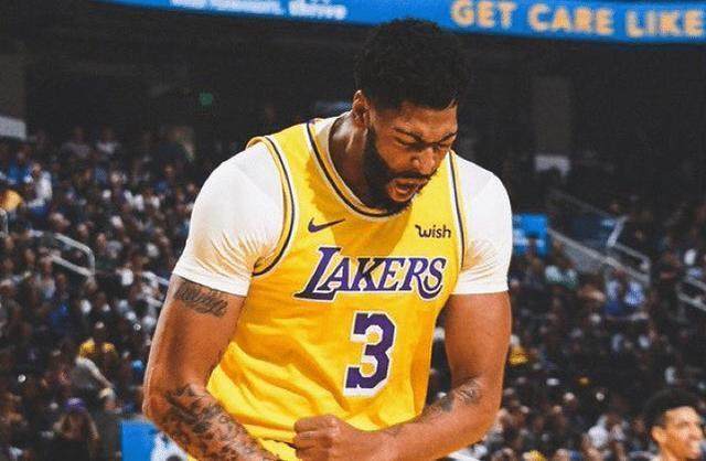 世界杯比赛在线观看地址-浓眉迎28岁生日 何时重返赛场仍需进行医学评估