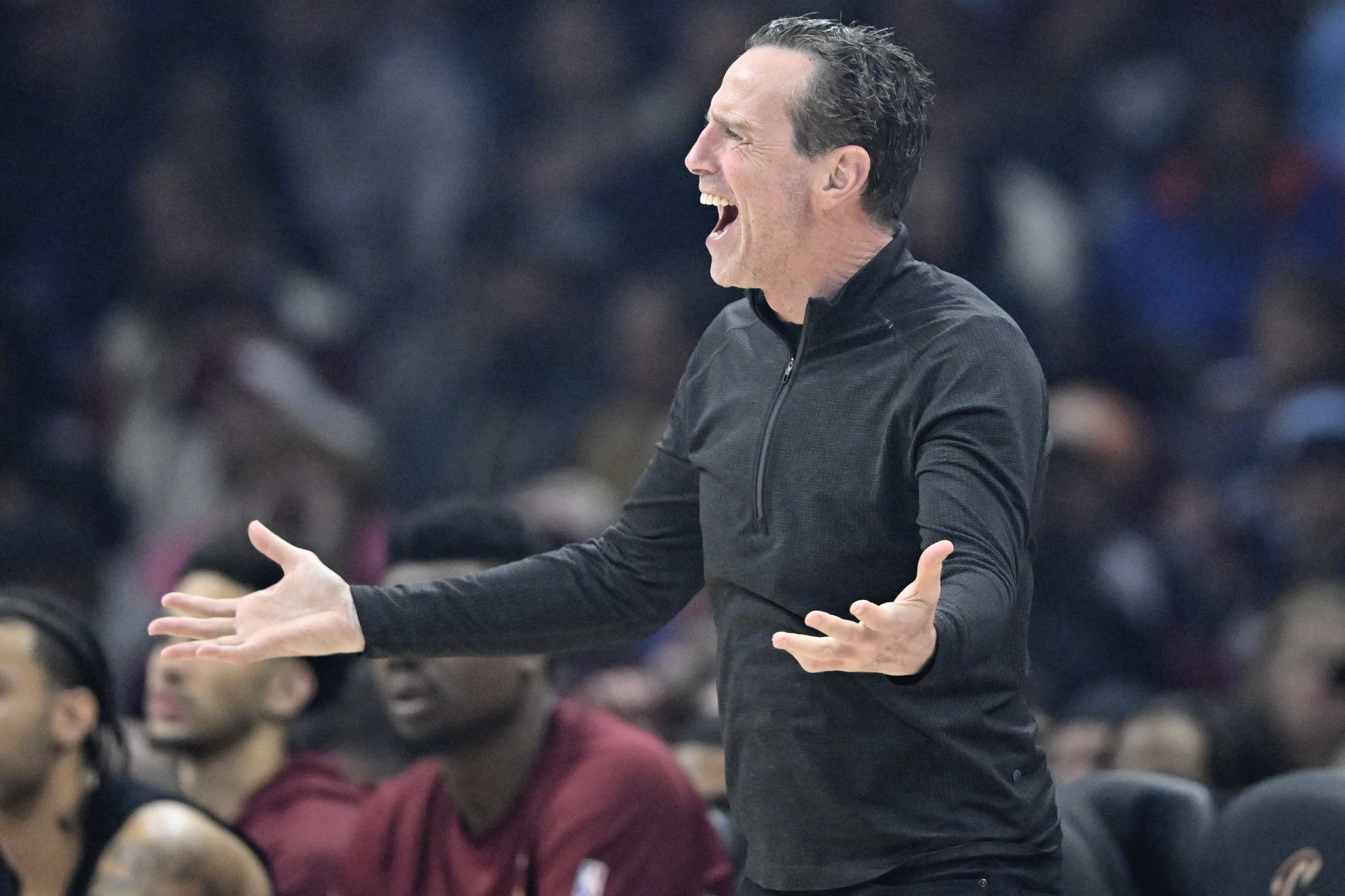 世界杯手机观看软件下载-骑士为何惨败？哈登莫布里表现欠佳？教练防守战术出现问题？|阿特金森|独行侠|NBA常规赛|詹姆斯·哈登|克利夫兰骑士队_新浪体育_新浪新闻